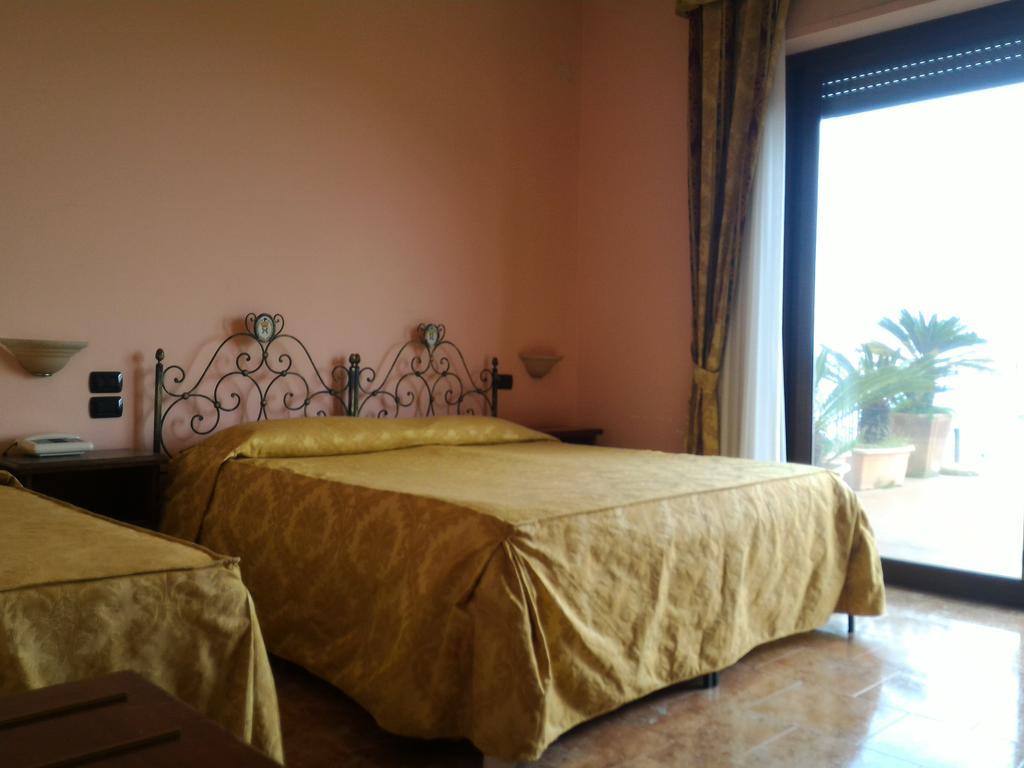 Hotel Primavera Dell'Etna Цафферана-Этнея Экстерьер фото