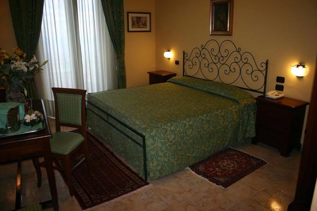 Hotel Primavera Dell'Etna Цафферана-Этнея Экстерьер фото